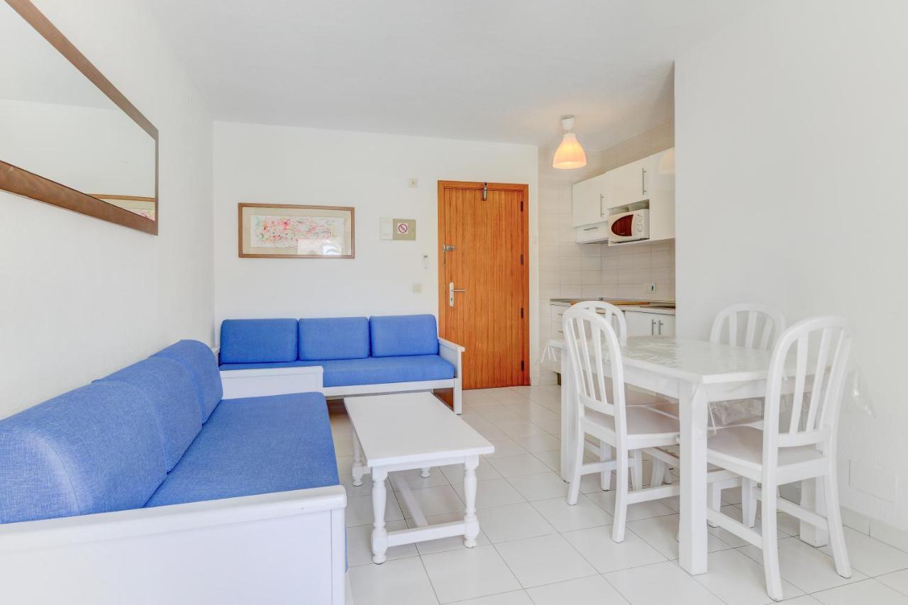 Apartamentos Llevant Port de Pollença Exteriör bild