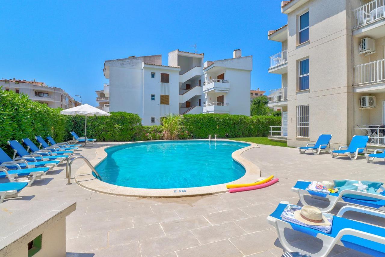 Apartamentos Llevant Port de Pollença Exteriör bild