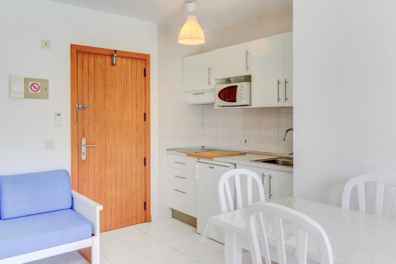 Apartamentos Llevant Port de Pollença Exteriör bild