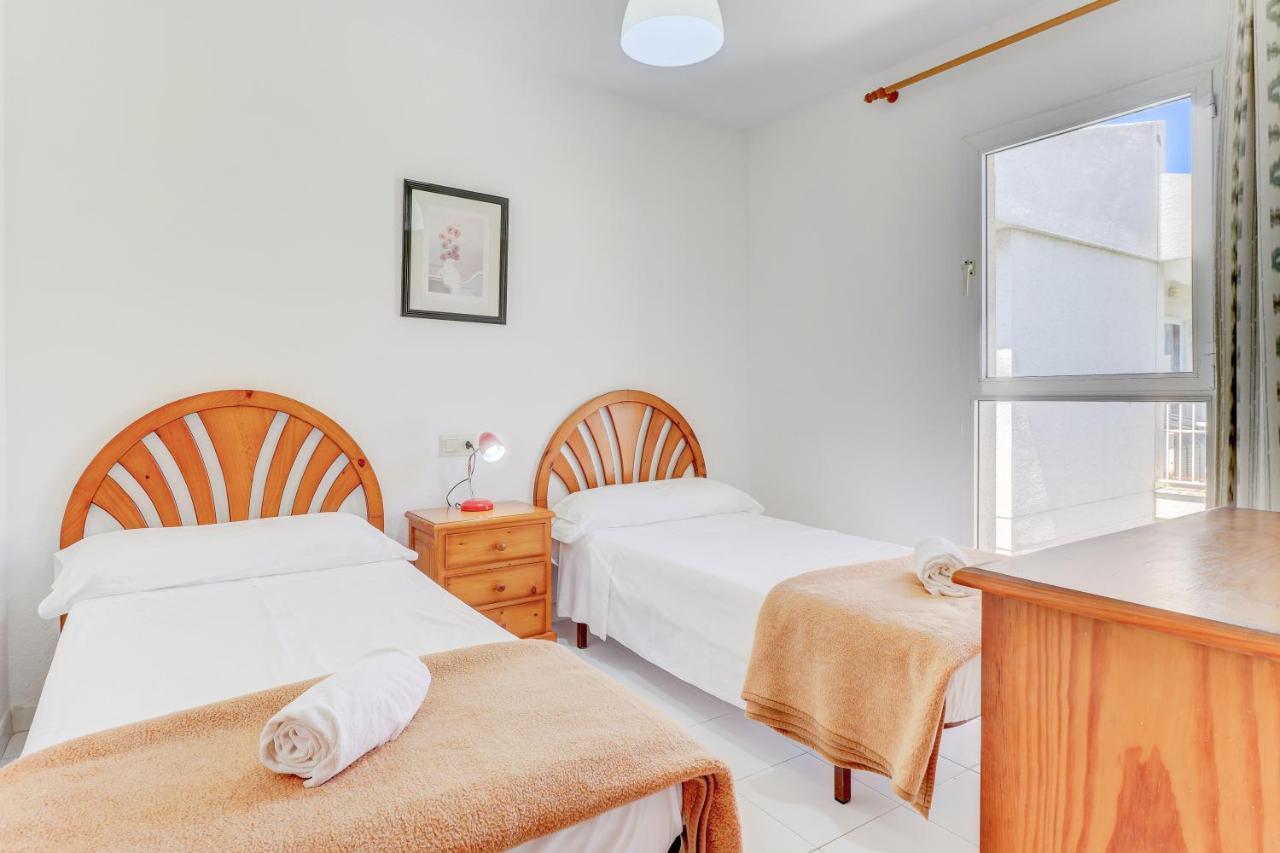 Apartamentos Llevant Port de Pollença Exteriör bild