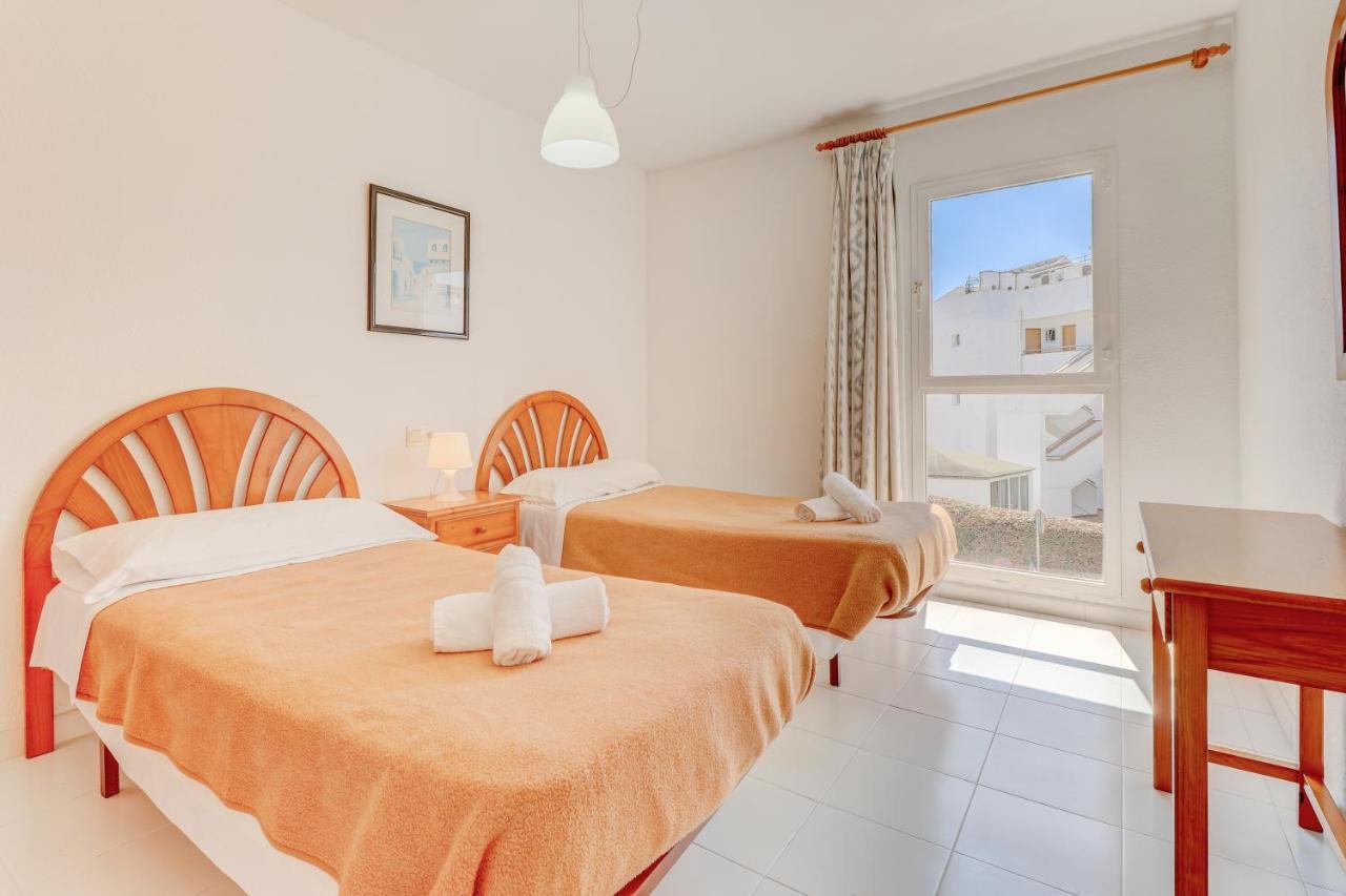 Apartamentos Llevant Port de Pollença Exteriör bild