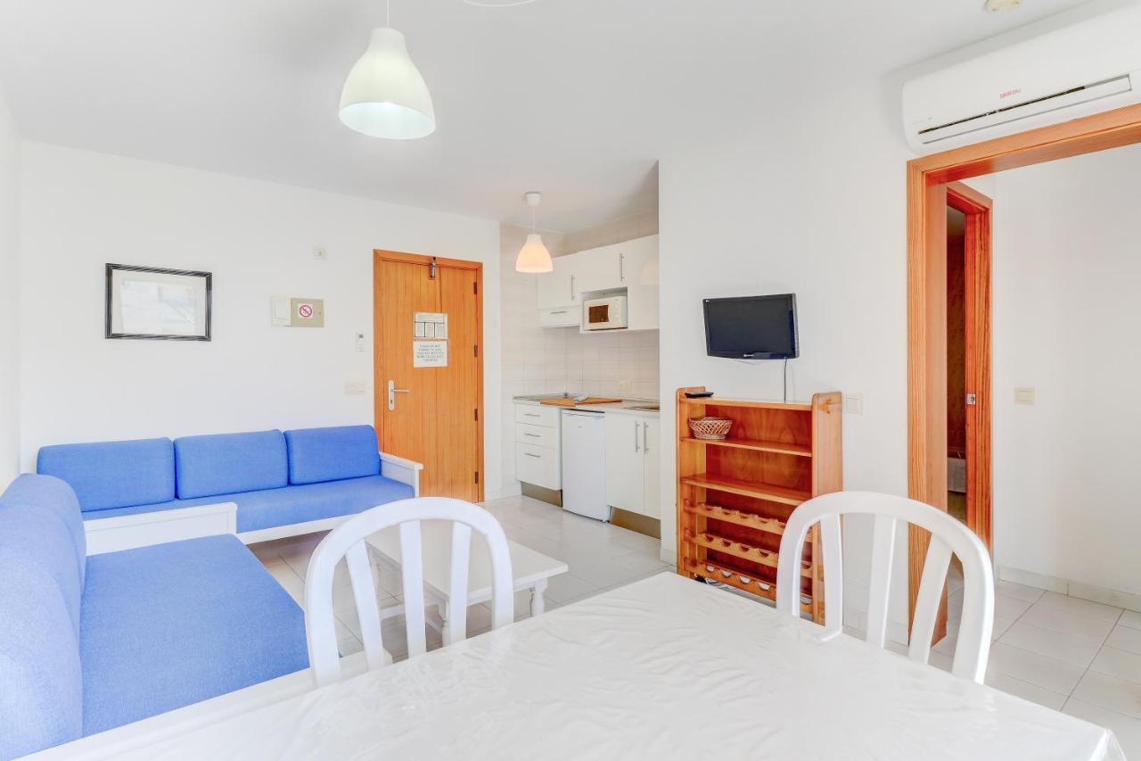 Apartamentos Llevant Port de Pollença Exteriör bild