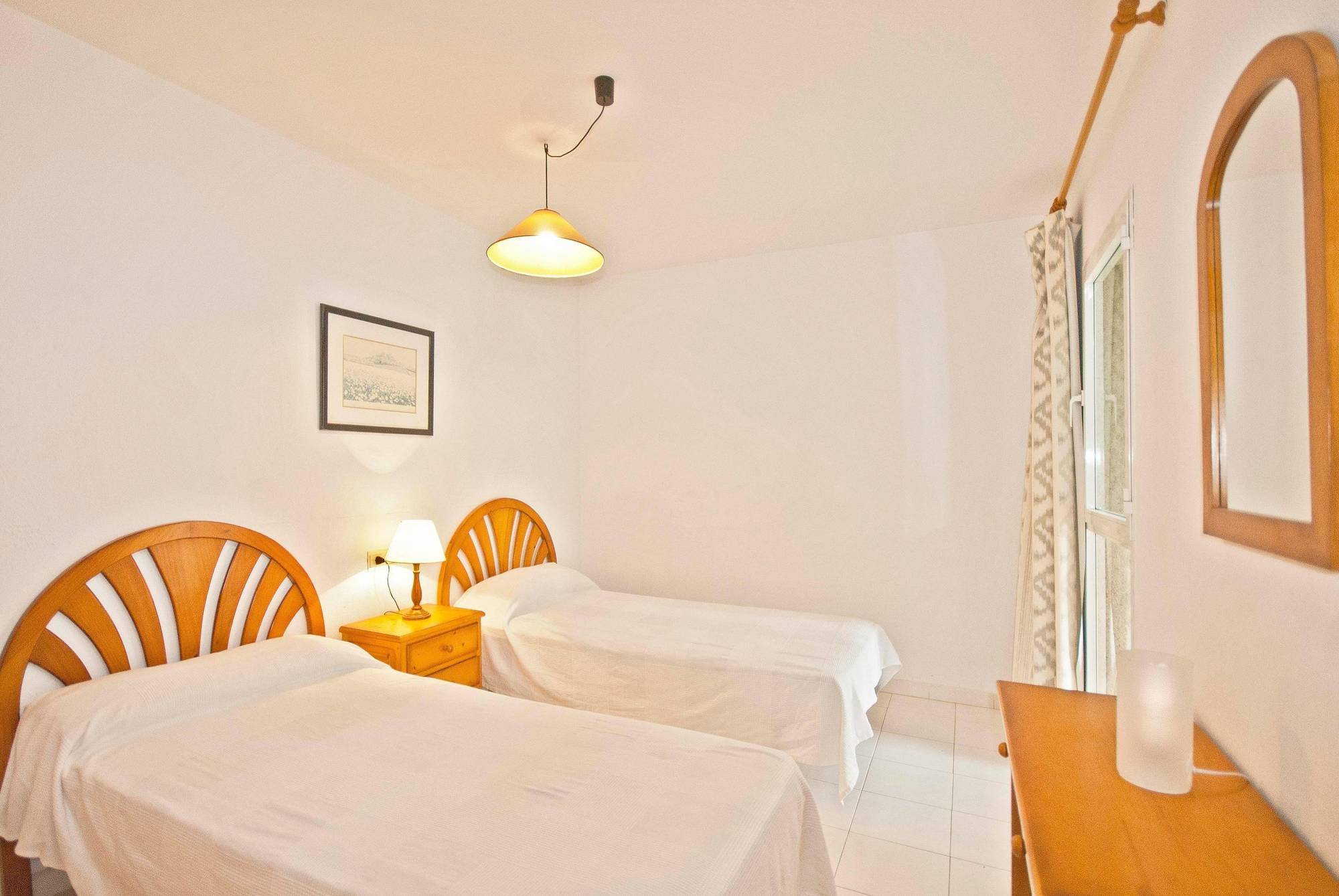 Apartamentos Llevant Port de Pollença Exteriör bild