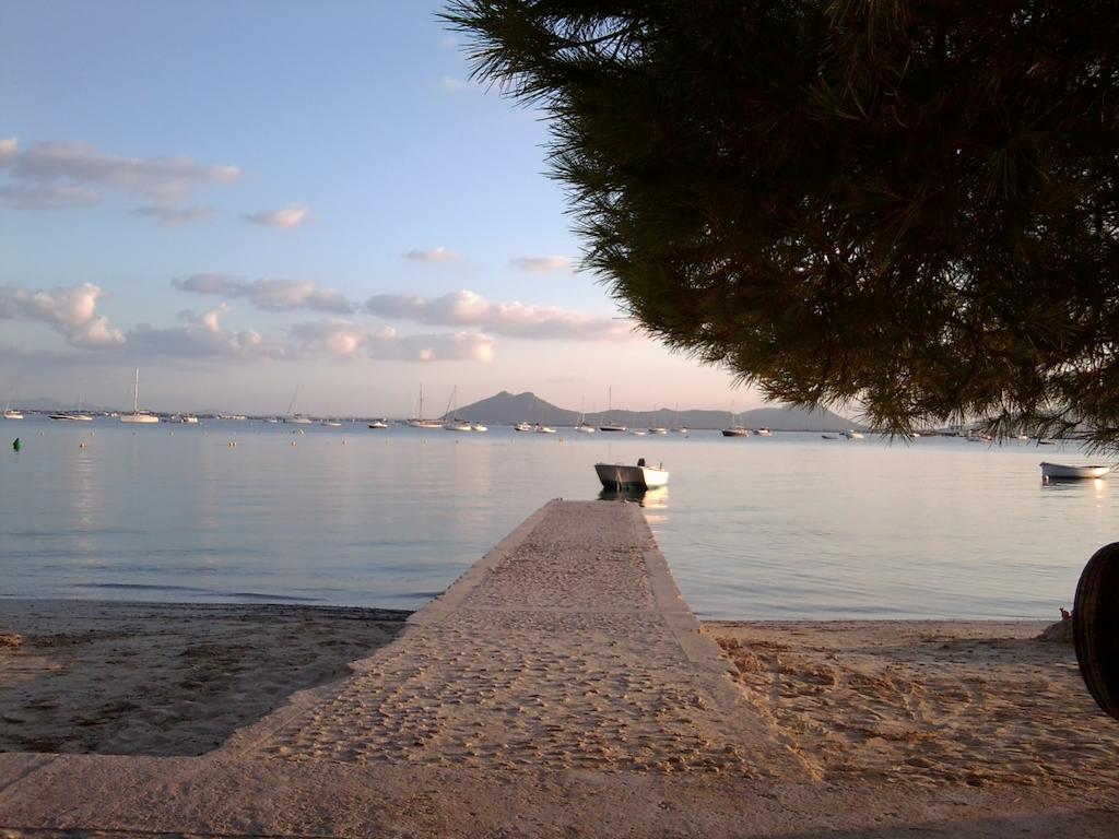 Apartamentos Llevant Port de Pollença Exteriör bild