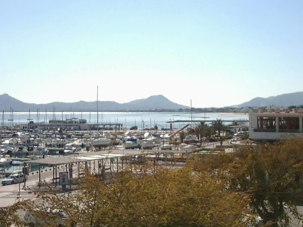 Apartamentos Llevant Port de Pollença Exteriör bild