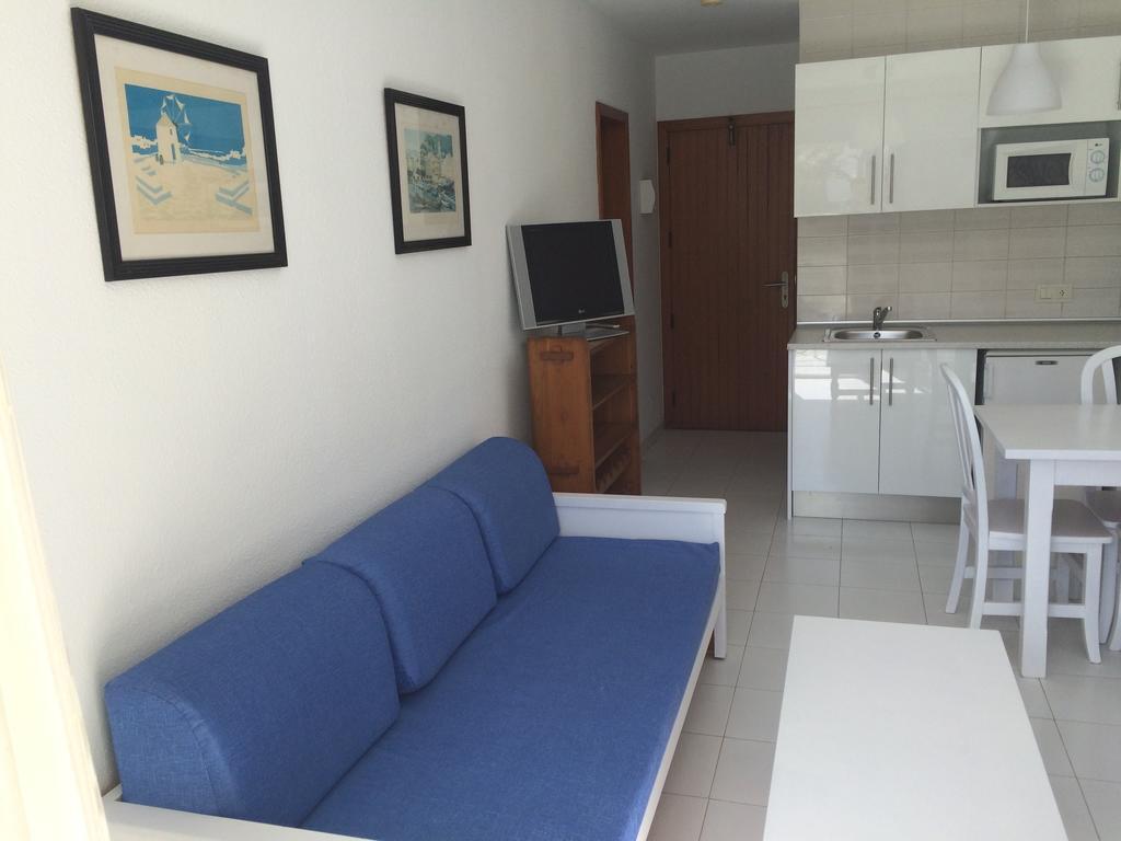 Apartamentos Llevant Port de Pollença Exteriör bild